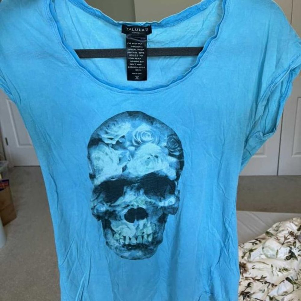 Aritzia Talula Floral Skull Tee
